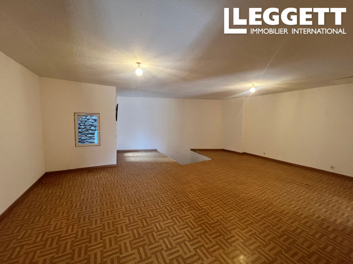 Image No.5-5 Bed House for sale