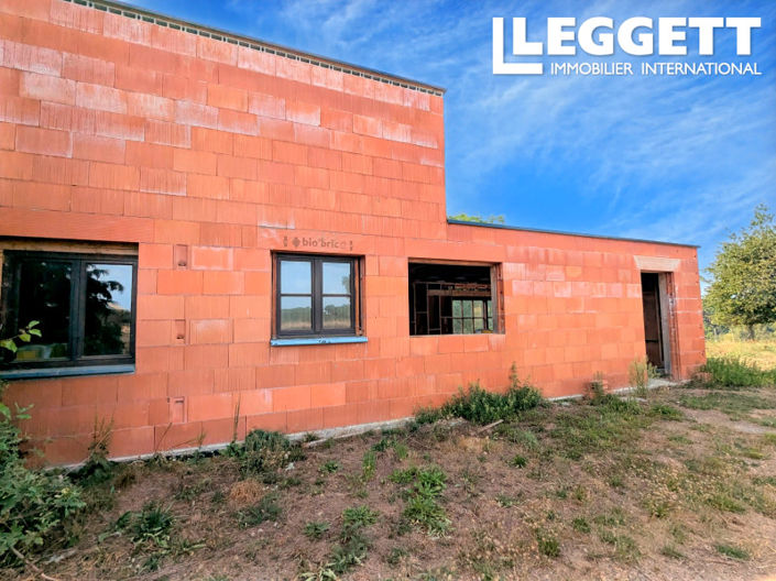 Image No.10-5 Bed House for sale