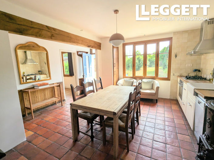 Image No.6-Maison de 5 chambres à vendre à Saint-Yrieix-la-Perche