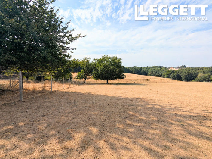 Image No.9-Maison de 5 chambres à vendre à Saint-Yrieix-la-Perche