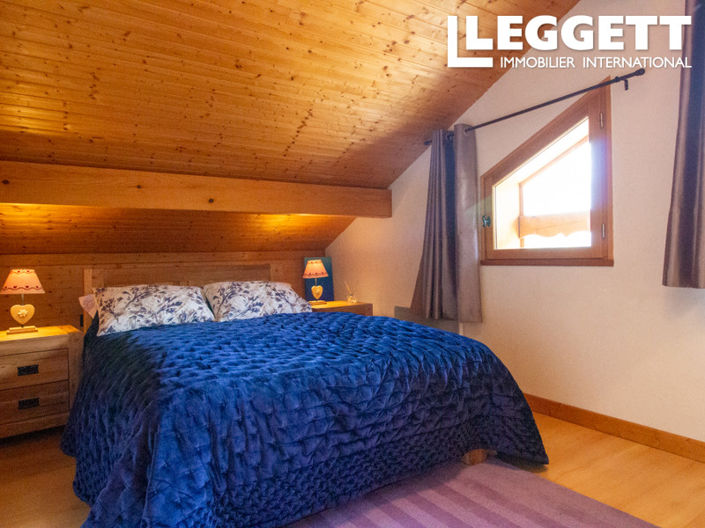 Image No.9-4 Bed House for sale