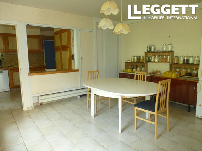 Image No.7-4 Bed House for sale