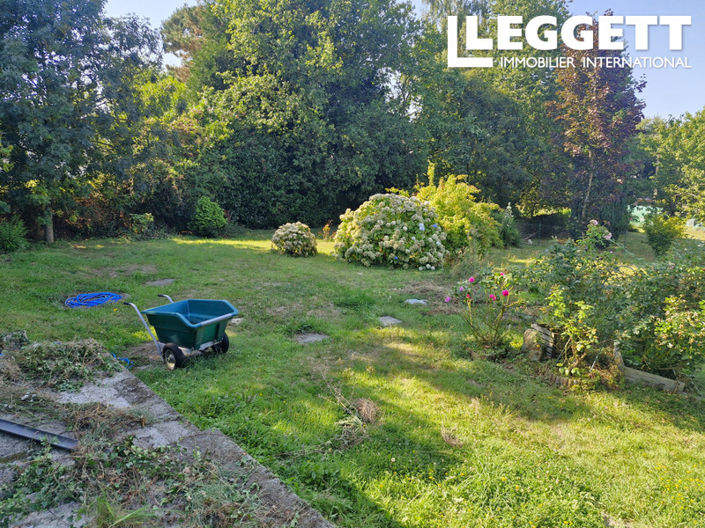 Image No.9-6 Bed House for sale