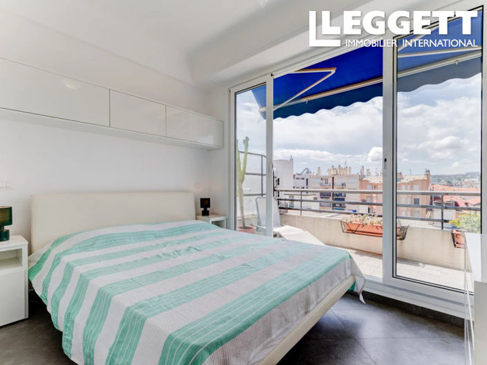 Image No.8-2 Bed Apartment for sale