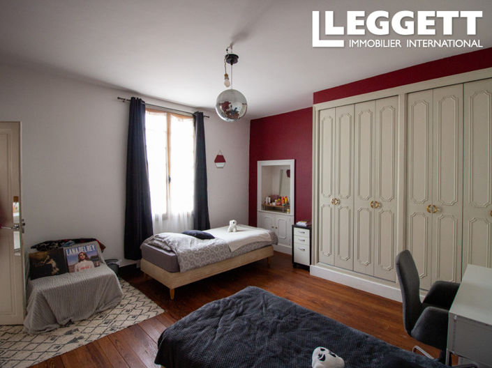 Image No.5-4 Bed House for sale