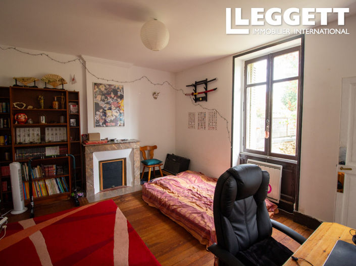 Image No.6-4 Bed House for sale