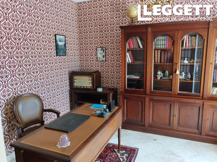 Image No.6-5 Bed House for sale