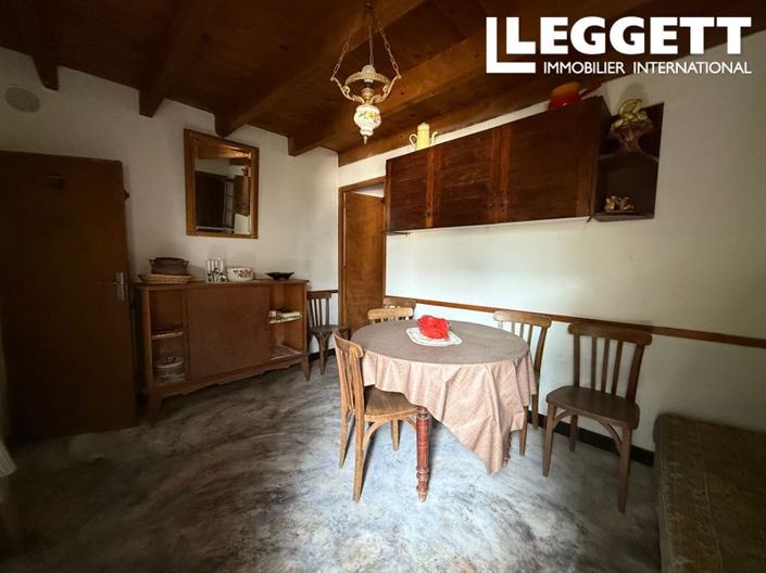 Image No.7-7 Bed House for sale