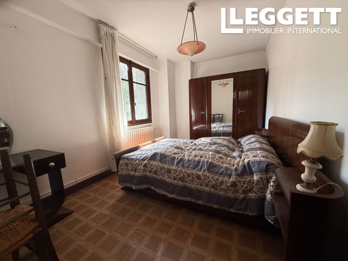 Image No.9-7 Bed House for sale