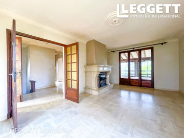 ahr0chm6ly9jzg4uagvzdglhlmltbw8vaw1hz2uvvevom