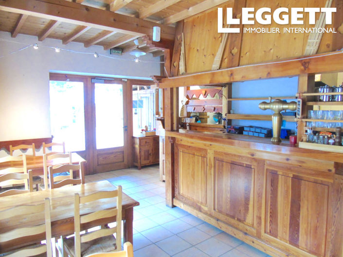 Image No.3-4 Bed Commercial for sale