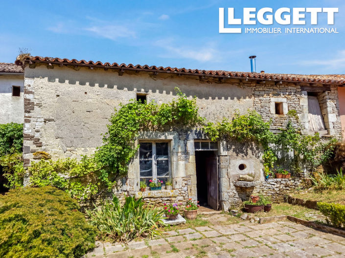 Image No.2-4 Bed House for sale