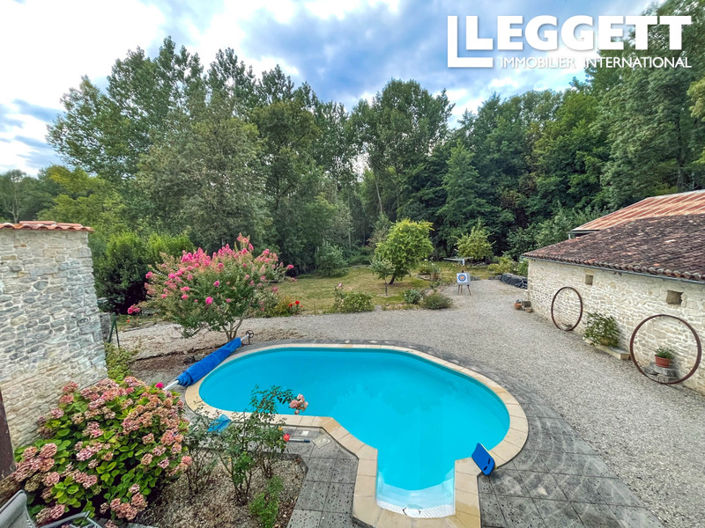 Image No.2-4 Bed House for sale