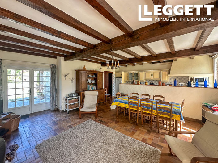 Image No.6-4 Bed House for sale