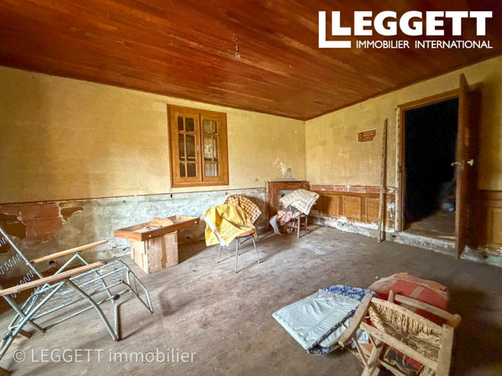 Image No.10-3 Bed House for sale