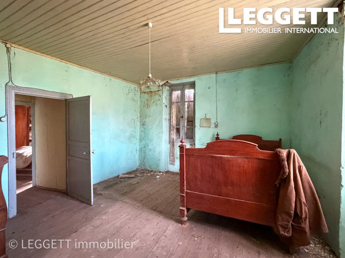 Image No.9-3 Bed House for sale