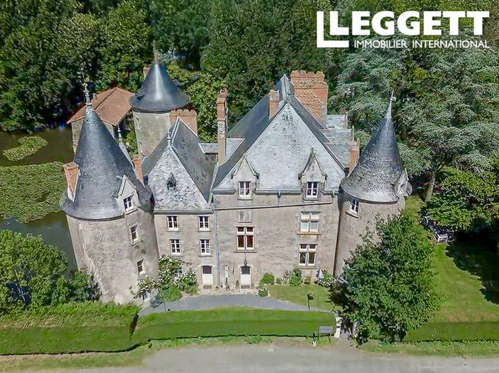 Image No.4-12 Bed Chateaux for sale