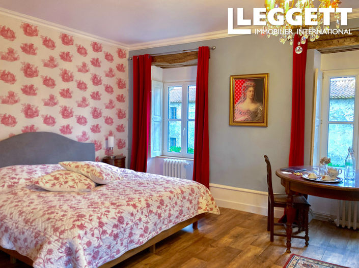 Image No.7-12 Bed Chateaux for sale