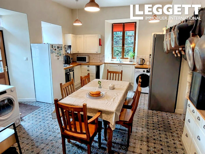 Image No.2-Maison de 5 chambres à vendre à Ségur-le-Château