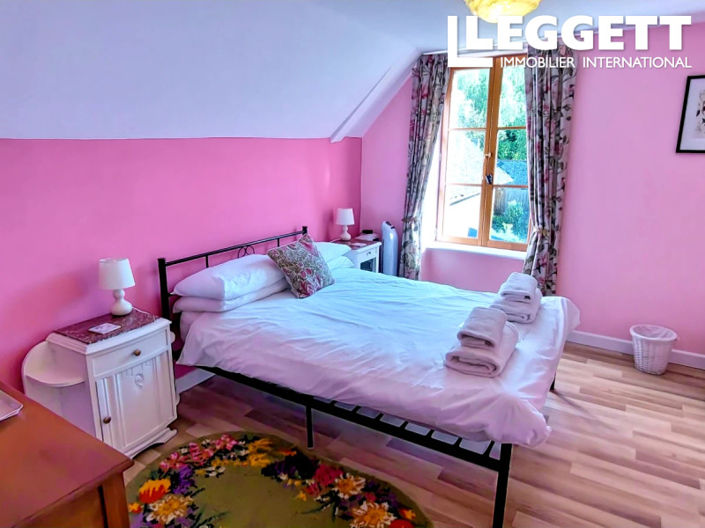 Image No.7-Maison de 5 chambres à vendre à Ségur-le-Château