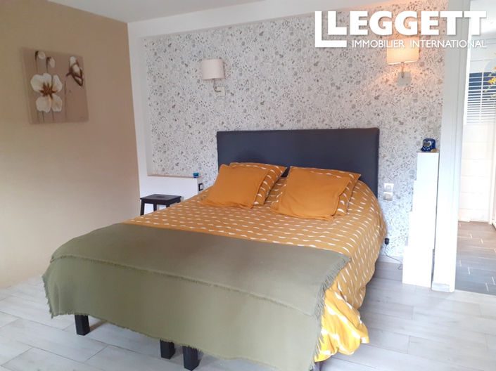 Image No.7-4 Bed House for sale