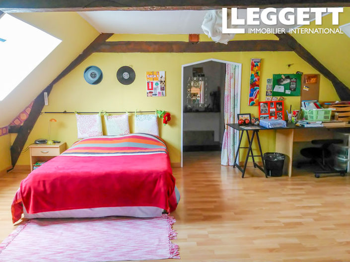 Image No.9-4 Bed House for sale