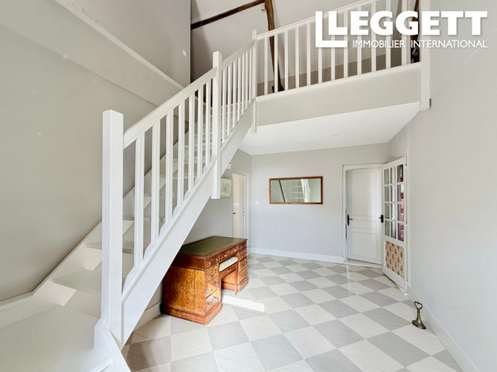 Image No.10-4 Bed House for sale