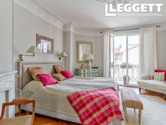 Image No.10-2 Bed Apartment for sale