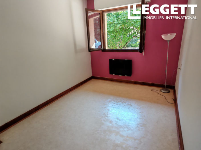 Image No.9-3 Bed House for sale