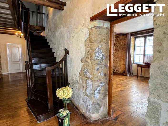 Image No.8-4 Bed House for sale