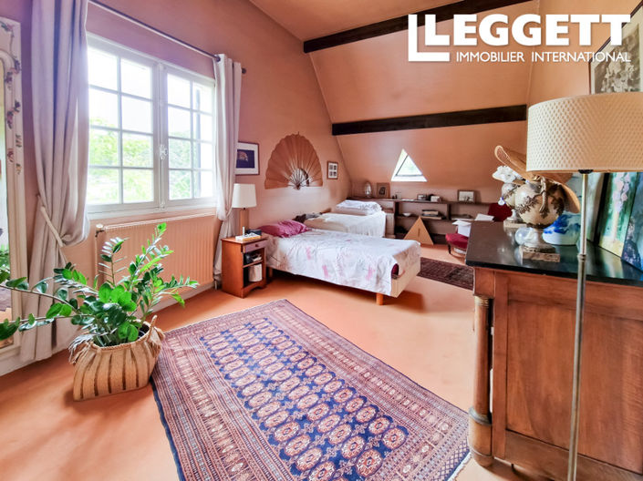 Image No.10-4 Bed House for sale