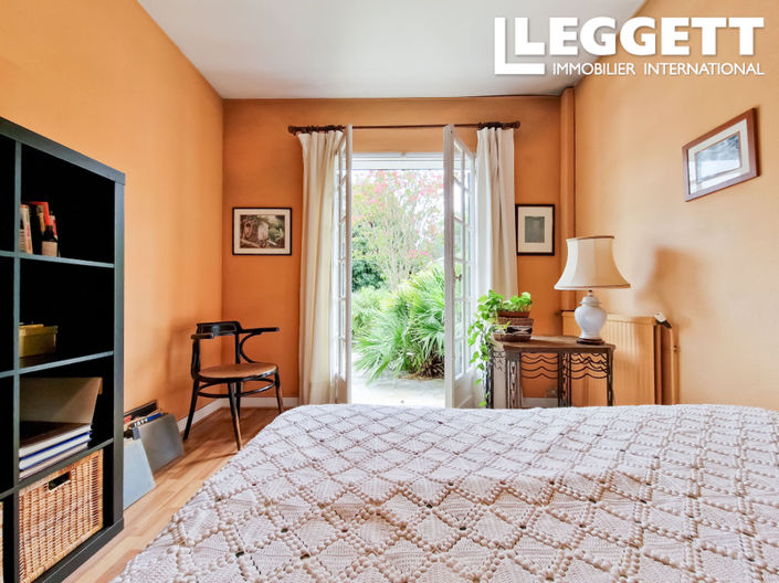 Image No.9-4 Bed House for sale