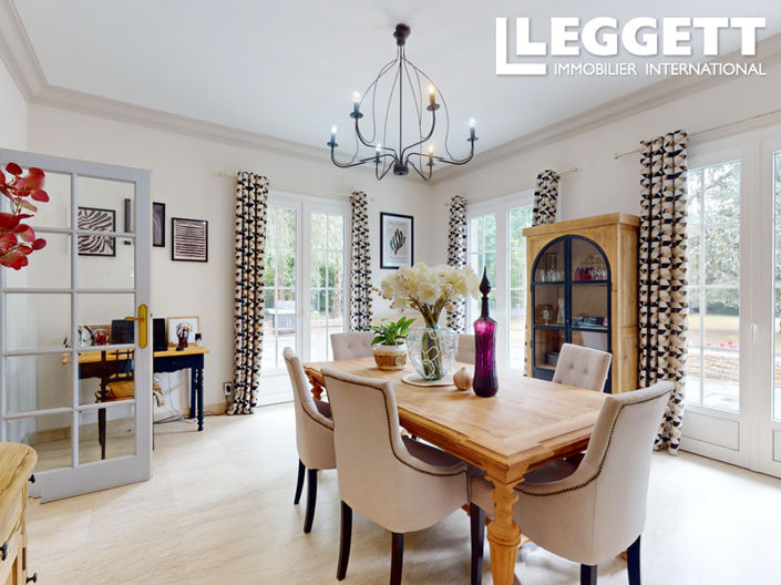 Image No.6-5 Bed House for sale