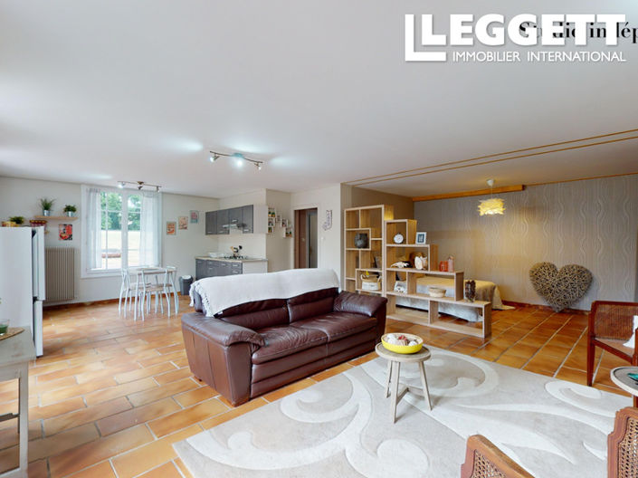 Image No.9-5 Bed House for sale