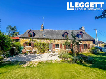 1 - Sens-de-Bretagne, House