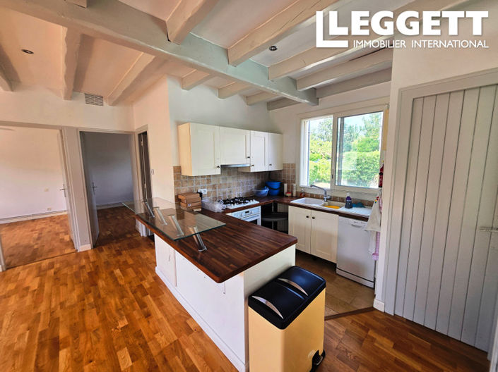 Image No.5-6 Bed House for sale