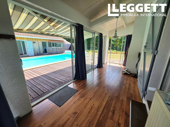 Image No.6-6 Bed House for sale