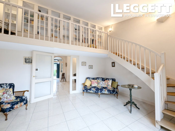 Image No.3-3 Bed House for sale