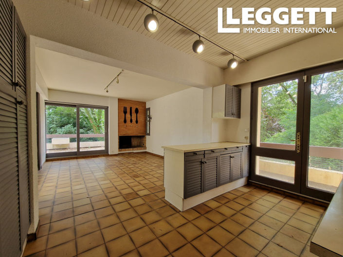 Image No.3-6 Bed House for sale