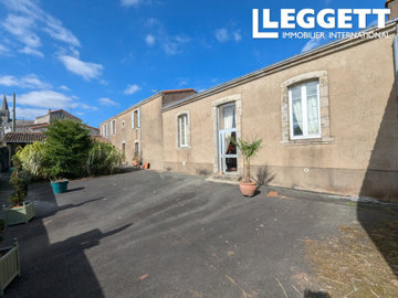 1 - Maine-et-Loire, House