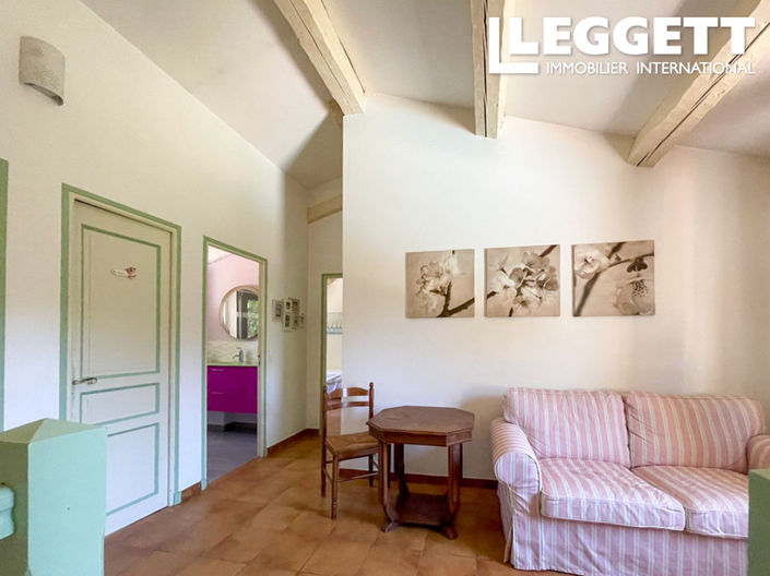 Image No.7-4 Bed House for sale