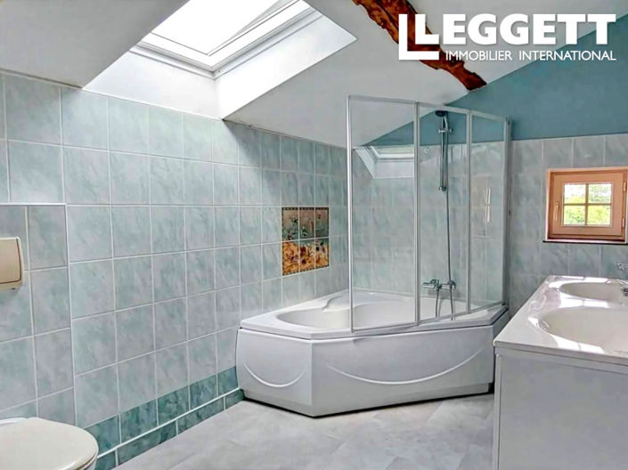 Image No.10-2 Bed House for sale