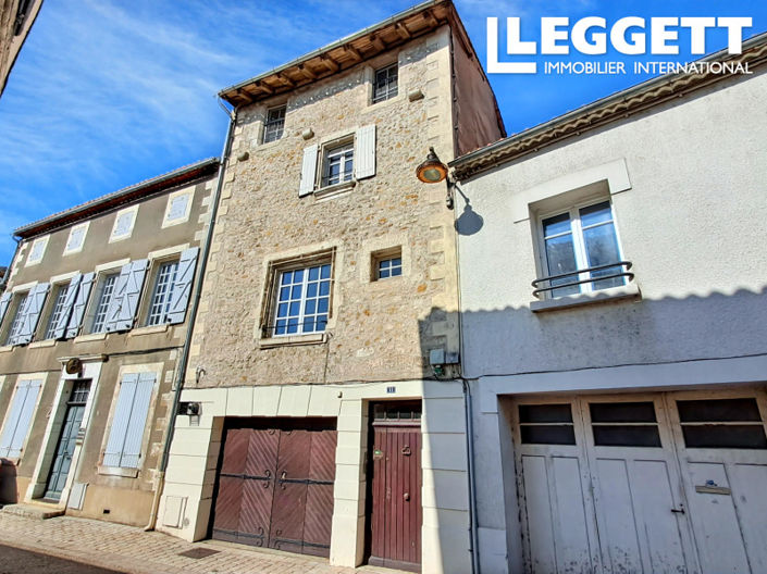 Image No.2-Maison de 4 chambres à vendre à Charente