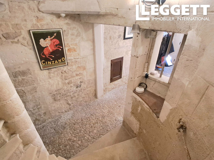 Image No.2-4 Bed House for sale