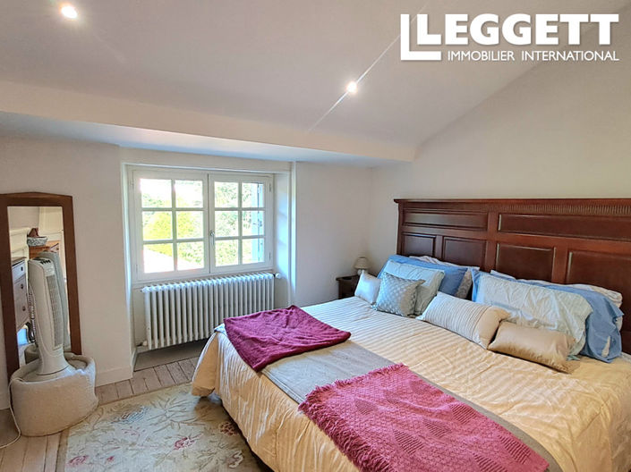 Image No.7-4 Bed House for sale
