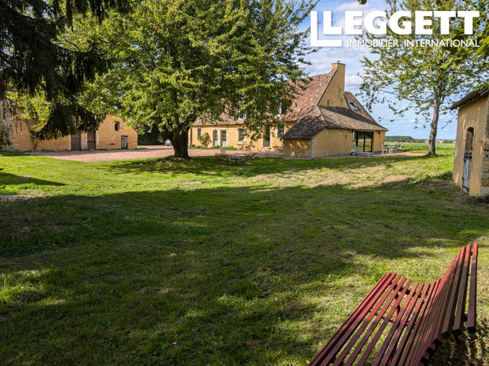 Image No.2-4 Bed House for sale