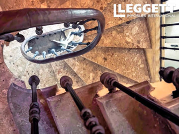 ahr0chm6ly9jzg4uagvzdglhlmltbw8vaw1hz2uvvevom