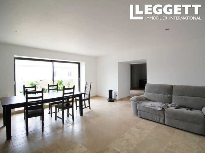 Image No.2-3 Bed House for sale