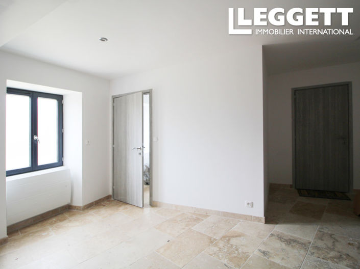 Image No.6-3 Bed House for sale