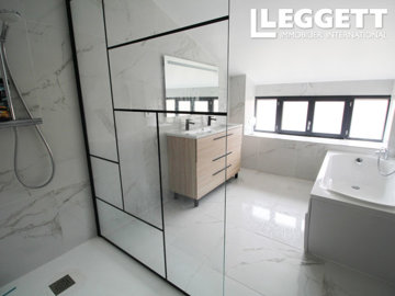 ahr0chm6ly9jzg4uagvzdglhlmltbw8vaw1hz2uvvevom